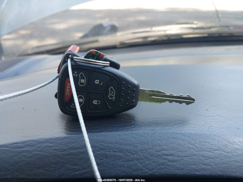 2005 Chrysler Town & Country Touring VIN: 2C4GP54L25R530124 Lot: 43385375