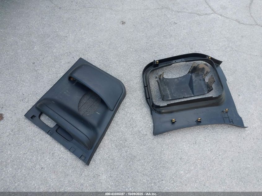 2003 Ford F-150 Lariat/Xl/Xlt VIN: 1FTRX18L03NA99207 Lot: 43385387