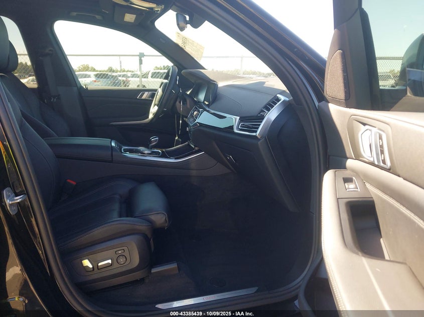 VIN 5UXCR6C09LLL83214 2020 BMW X5 XDRIVE40I