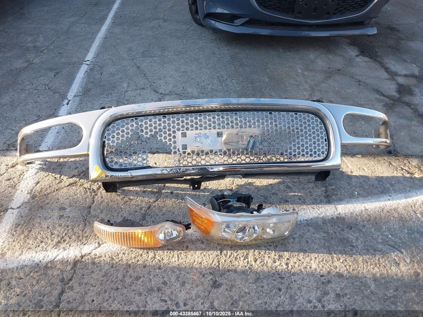 2003 GMC Yukon Denali VIN: 1GKEK63U43J267968 Lot: 43385467