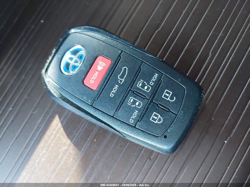 2022 Toyota Sienna Xle VIN: 5TDYRKEC0NS087877 Lot: 43385541