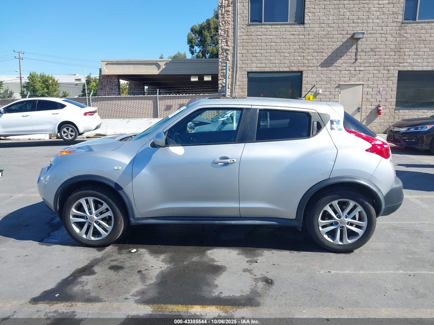 2013 NISSAN JUKE SV JN8AF5MV1DT209844