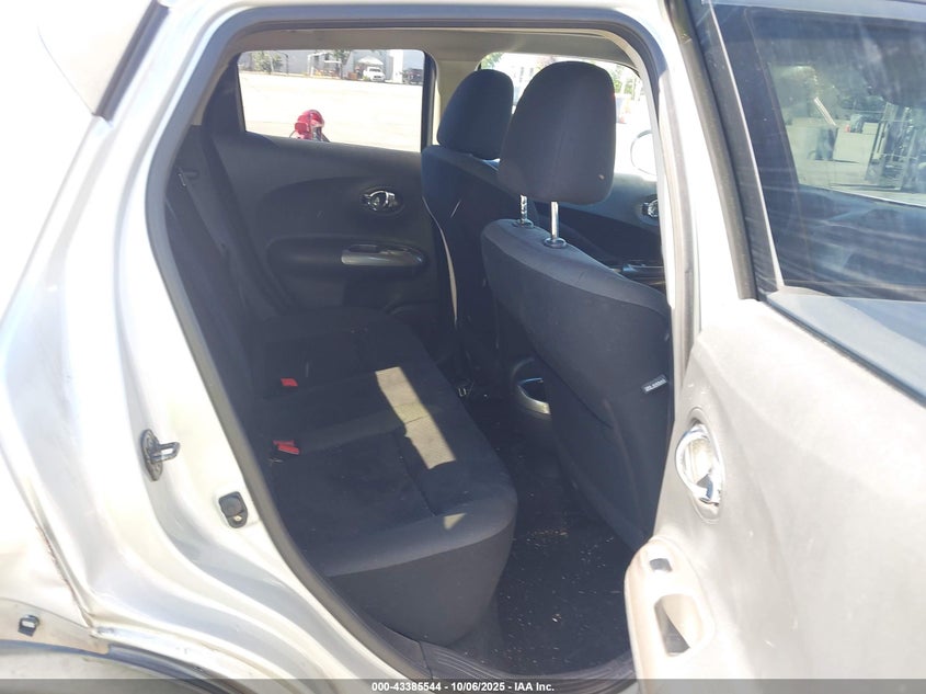 2013 NISSAN JUKE SV JN8AF5MV1DT209844