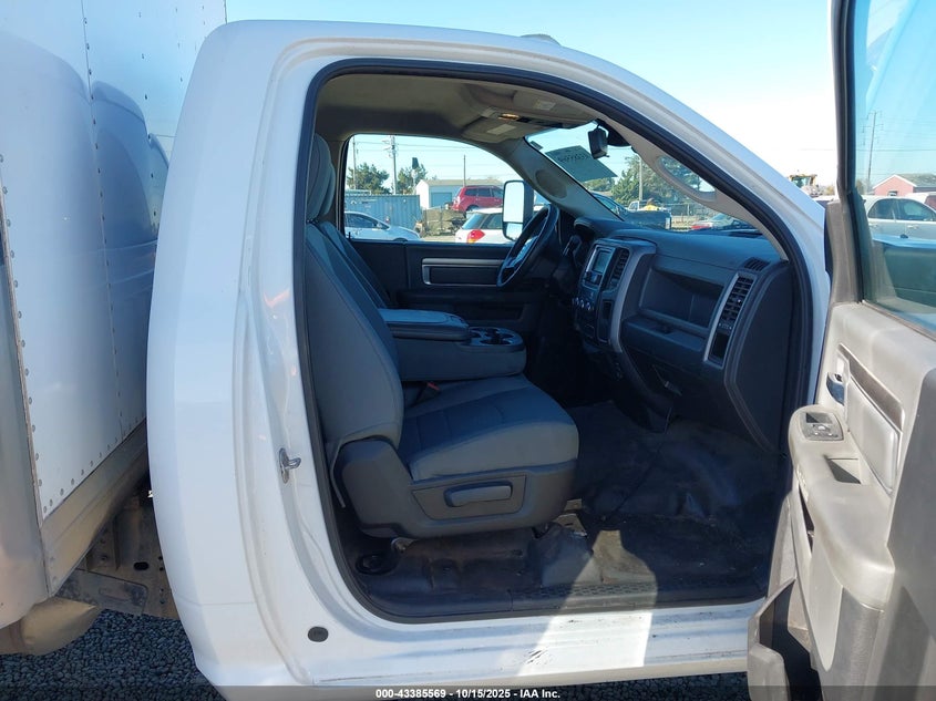 3C7WRNCL0EG193162 2014 RAM 5500 photo no. 5