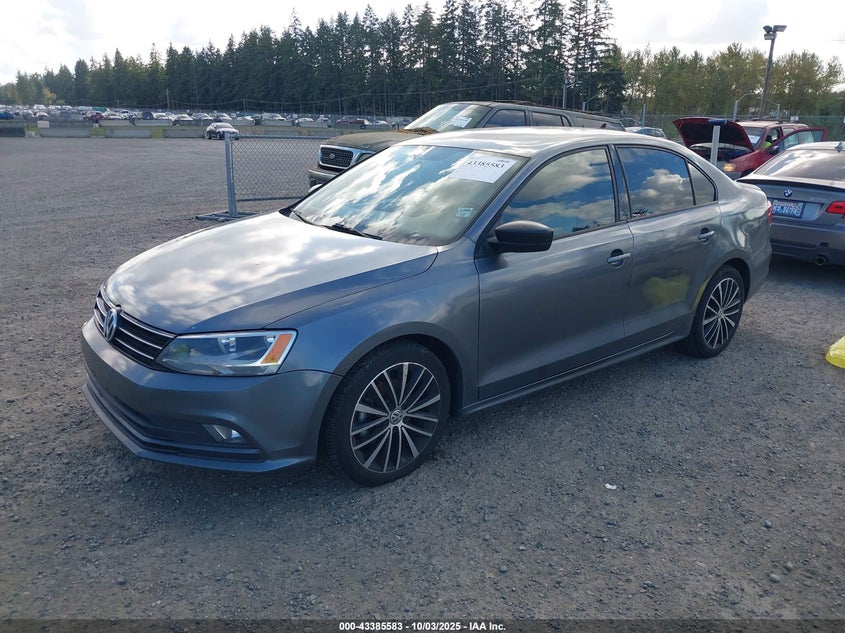 2015 VOLKSWAGEN JETTA 1.8T SPORT - 3VWD17AJXFM418616