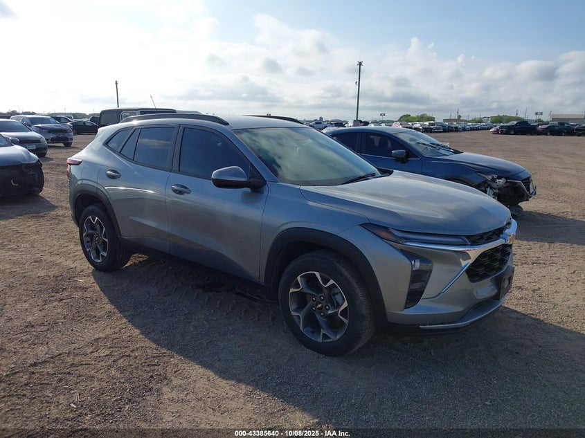 CHEVROLET TRAX FWD LT