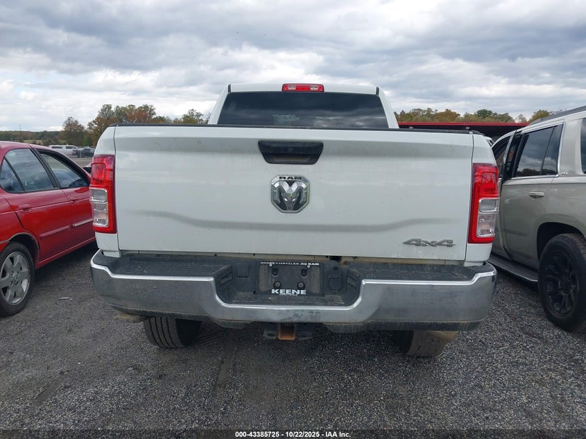 2024 Ram 2500 Tradesman 4X4 6'4 Box VIN: 3C6UR5CJ0RG268572 Lot: 43385725