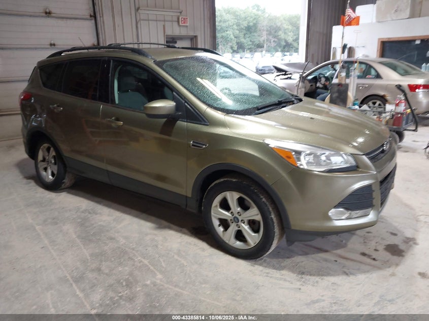 FORD ESCAPE SE