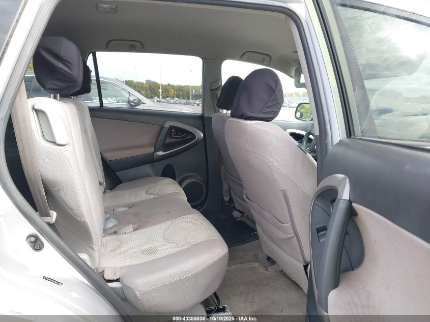 2008 Toyota Rav4 Base V6 VIN: JTMBK33V886030951 Lot: 43385834