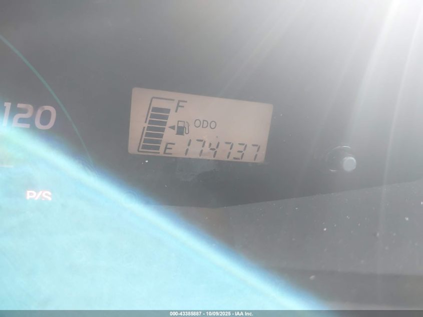 2008 Toyota Yaris VIN: JTDJT923385204006 Lot: 43385887