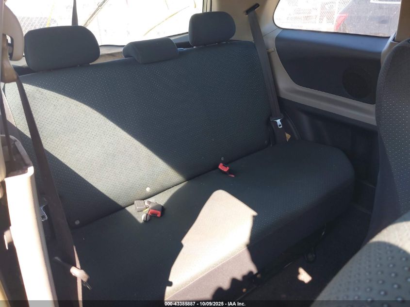 2008 Toyota Yaris VIN: JTDJT923385204006 Lot: 43385887