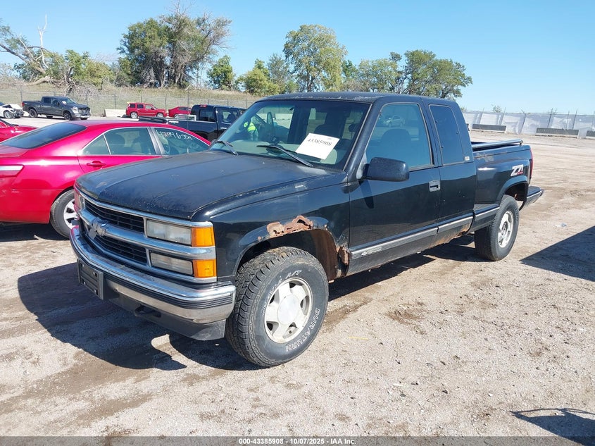 2GCEK19R5V1180353 1997 CHEVROLET S-10 PICKUP photo no. 2