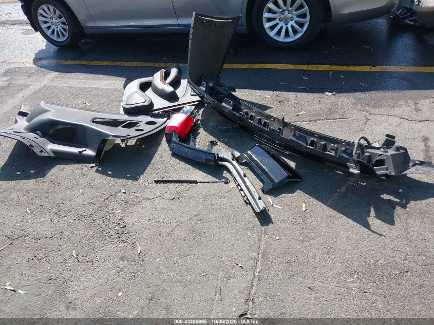 2015 Chevrolet Tahoe Lt VIN: 1GNSCBKC8FR638379 Lot: 43385995