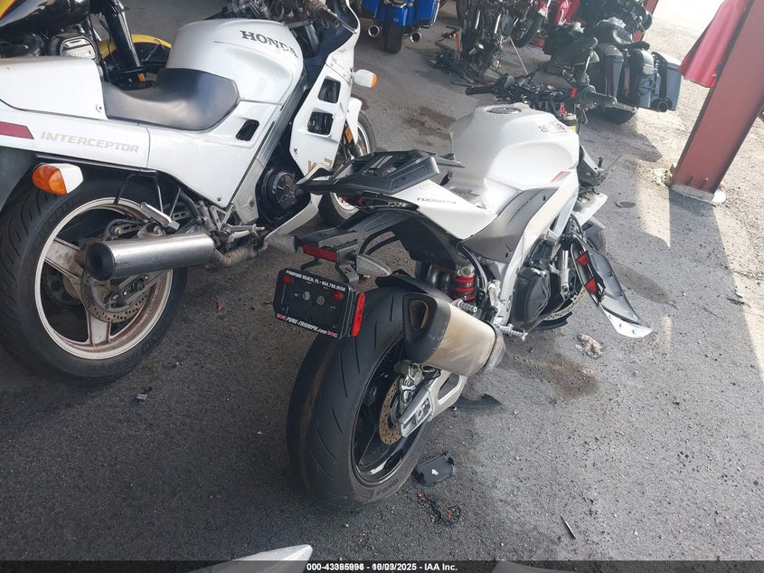 ZD4KZUA09MS000078 2021 APRILIA TUONO photo no. 4