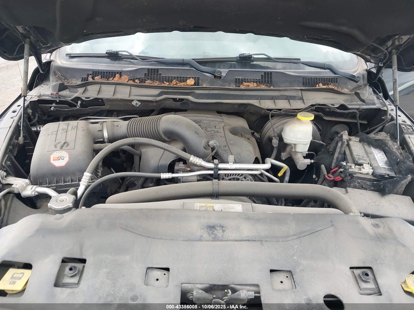 2017 RAM 1500 EXPRESS  4X4 6'4 BOX/TRADESMAN  4X4 6'4 BOX 1C6RR7FT2HSR54741