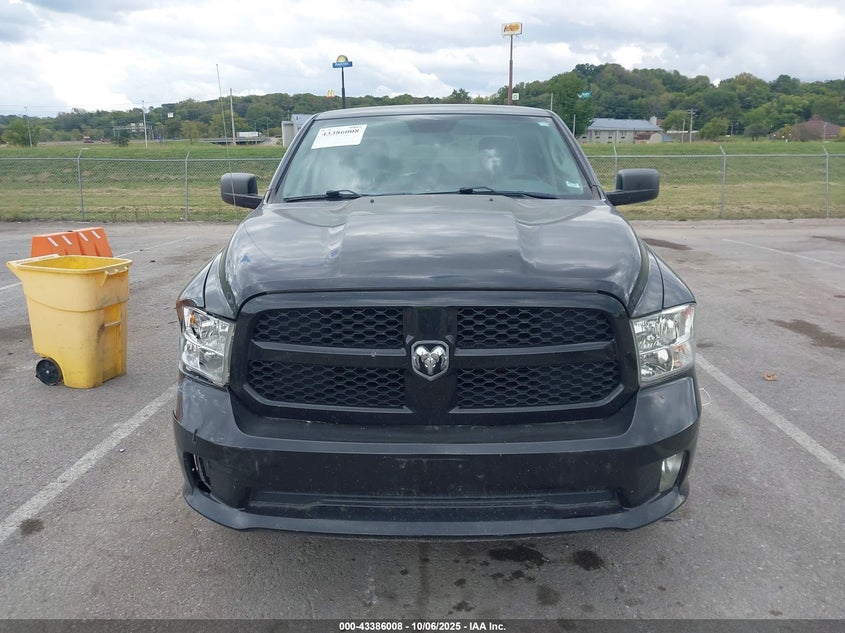 2017 RAM 1500 EXPRESS  4X4 6'4 BOX/TRADESMAN  4X4 6'4 BOX 1C6RR7FT2HSR54741