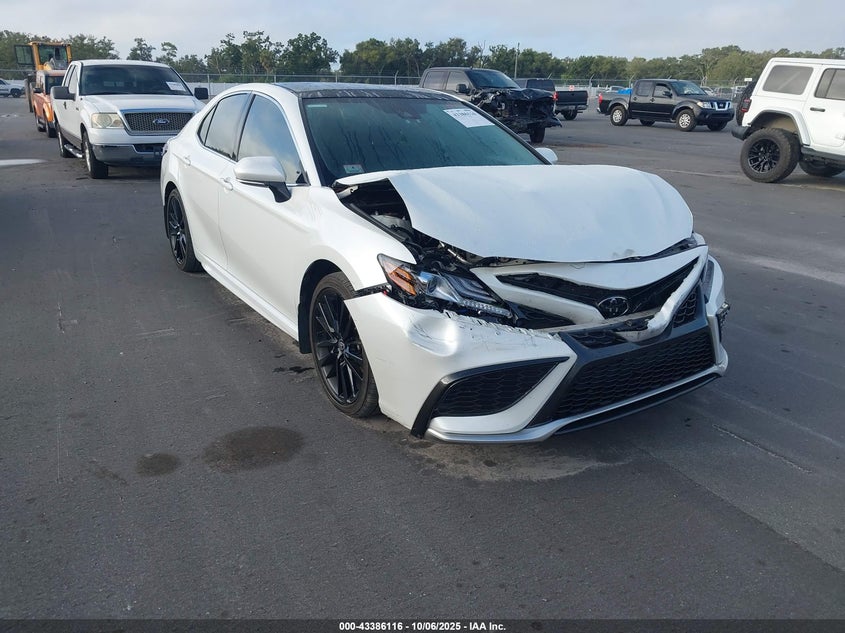 TOYOTA CAMRY XSE AWD