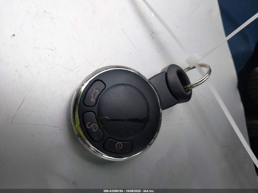 2007 Mini Cooper S VIN: WMWMF73557TL88137 Lot: 43386154