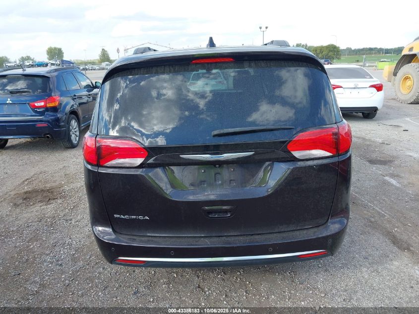 2017 Chrysler Pacifica Touring-L VIN: 2C4RC1BG8HR525825 Lot: 43386183