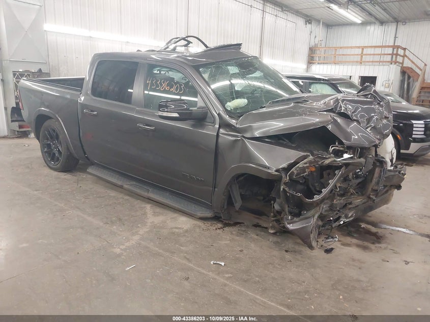 RAM 1500 LARAMIE 4X4 5 7 BOX