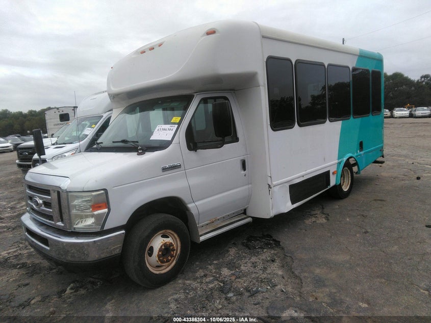 2016 Ford E-350 Cutaway 1FDEE3FS1GDC03740 photo #3