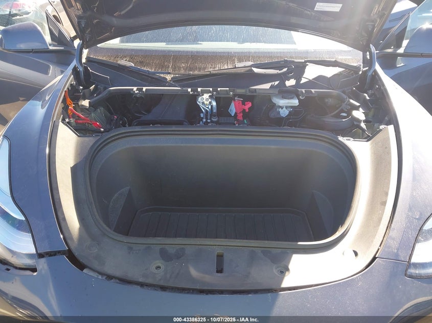 2023 Tesla Model Y Awd/Long Range Dual Motor All-Wheel Drive VIN: 7SAYGDEE7PA152458 Lot: 43386325