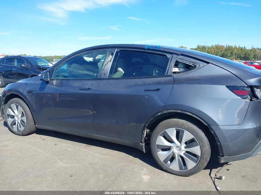 2023 Tesla Model Y Awd/Long Range Dual Motor All-Wheel Drive VIN: 7SAYGDEE7PA152458 Lot: 43386325