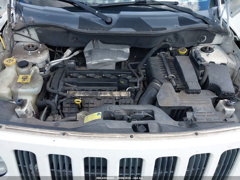 2007 Jeep Patriot Sport VIN: 1J8FT280X7D398217 Lot: 43386363