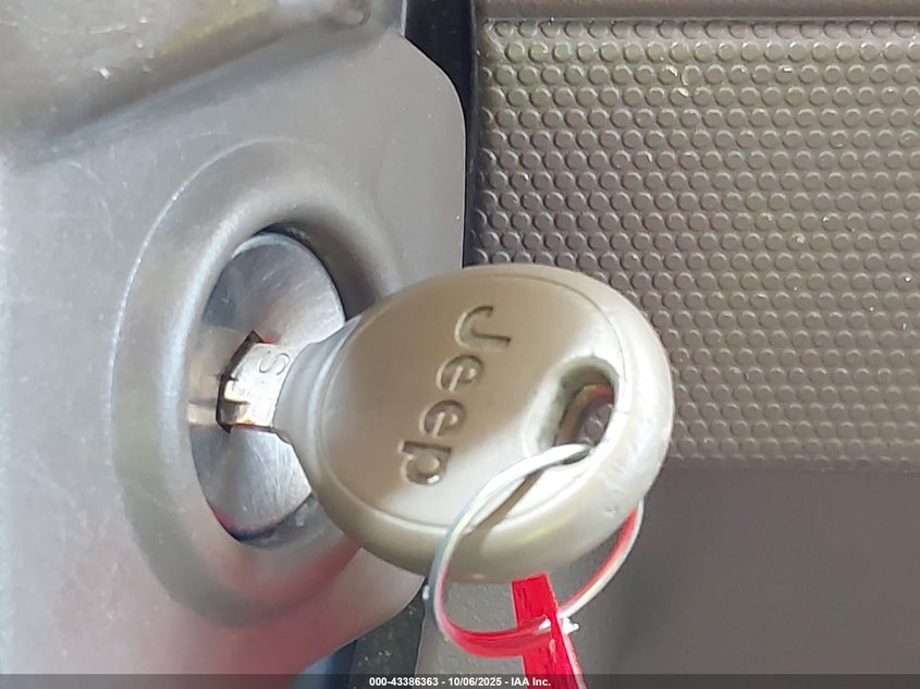 2007 Jeep Patriot Sport VIN: 1J8FT280X7D398217 Lot: 43386363