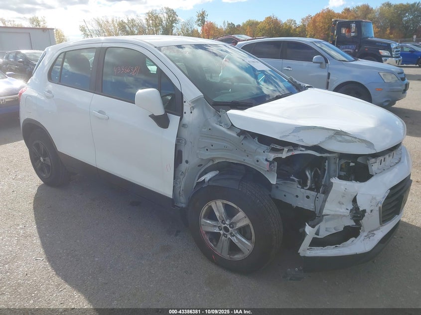 CHEVROLET TRAX FWD LS