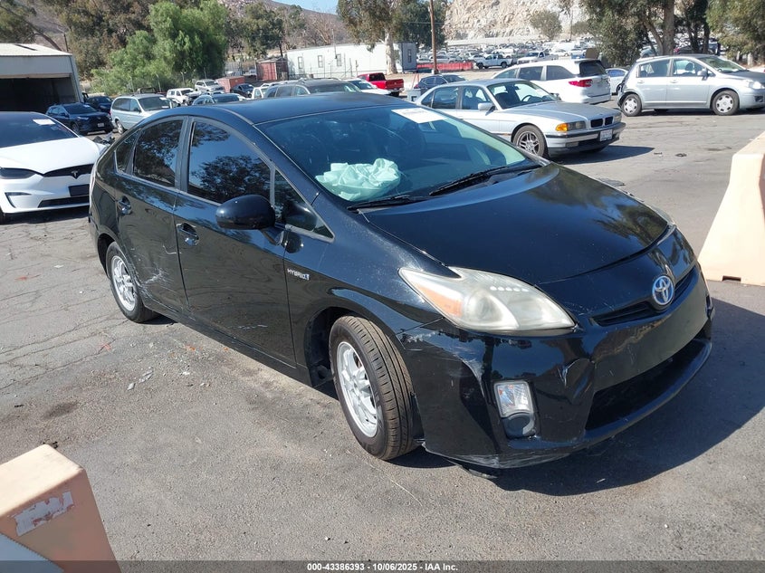 TOYOTA PRIUS THREE