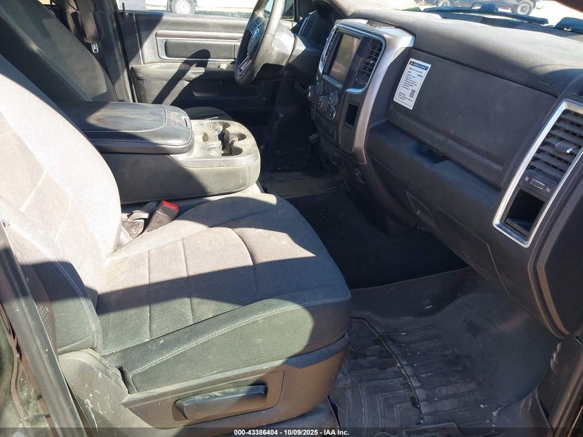 2022 RAM 1500 CLASSIC(VIN: 3C6RR7KG8NG211389