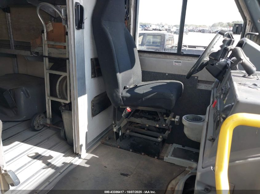 2015 Isuzu Commercial Van VIN: JALB4T17XF7W00078 Lot: 43386417