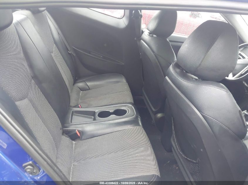 2013 Hyundai Veloster Base W/Black VIN: KMHTC6AD1DU106136 Lot: 43386422