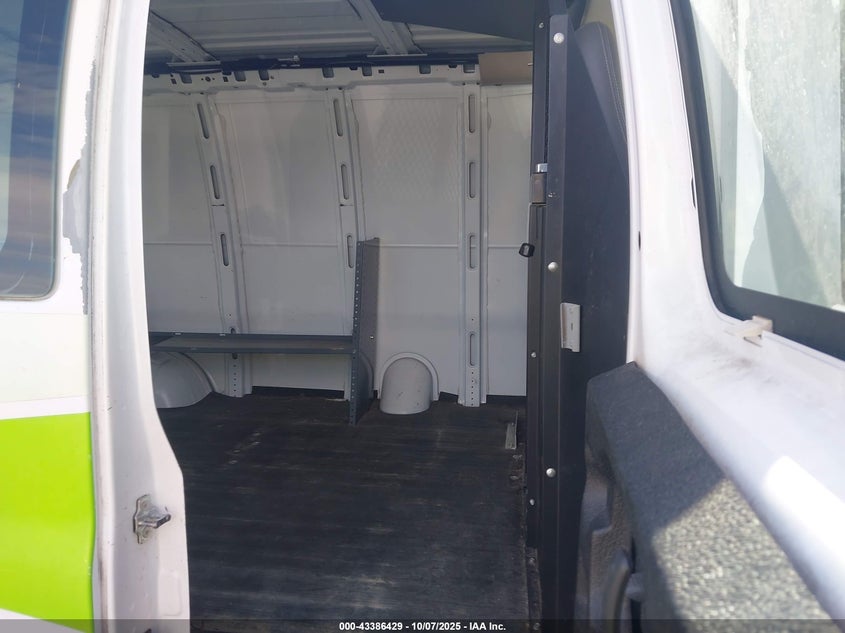 2005 Chevrolet Express VIN: 1GCFG15X851242571 Lot: 43386429