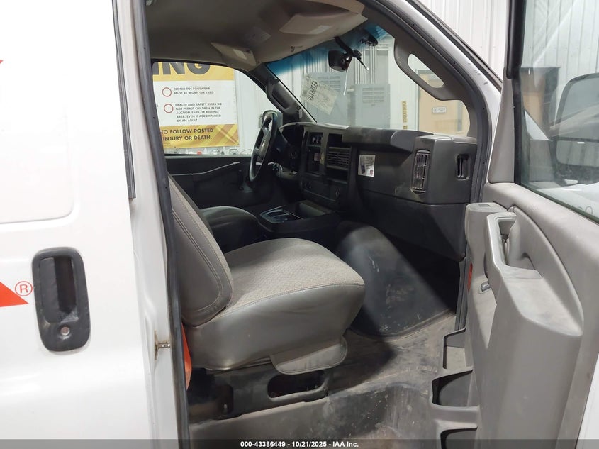 VIN 1GCWGAF15K1366576 2019 CHEVROLET EXPRESS 2500 WORK VAN