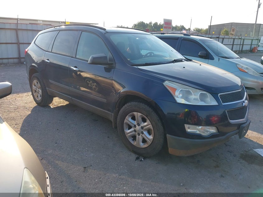 CHEVROLET TRAVERSE LS