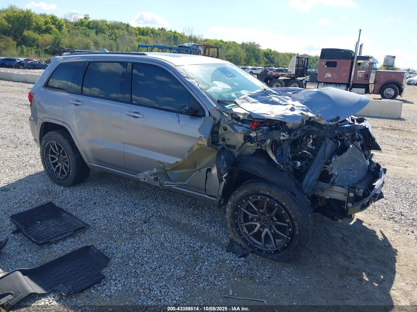 JEEP GRAND CHEROKEE LAREDO X 4X4