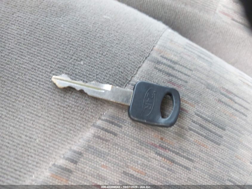 1999 Ford F-250 Lariat/Xl/Xlt VIN: 1FTNX21S9XEC59287 Lot: 43386542