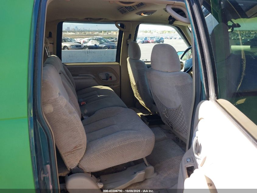 1997 Chevrolet Suburban 1500 VIN: 1GNGK16F9VJ359365 Lot: 43386790