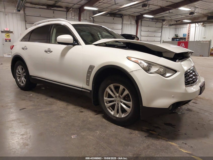 INFINITI FX35