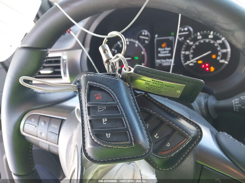 2023 LEXUS GX 460 JTJSM7BX7P5353524