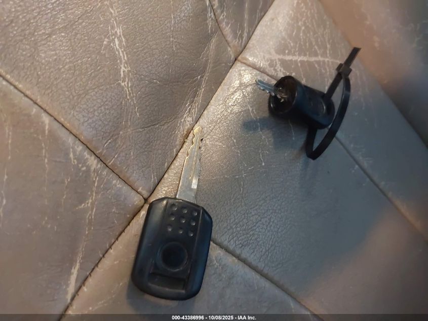 2006 Mercury Grand Marquis Ls VIN: 2MEFM75W46X633338 Lot: 43386996