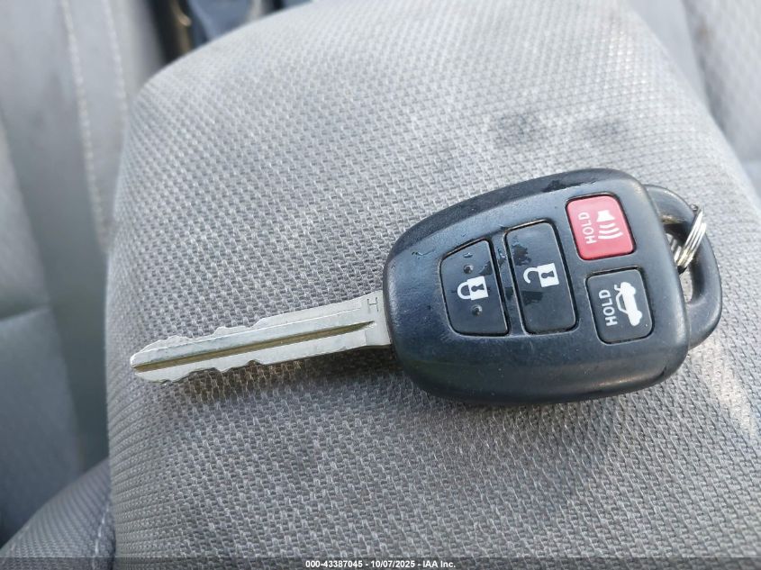 2015 Toyota Corolla Le VIN: 2T1BURHEXFC303352 Lot: 43387045