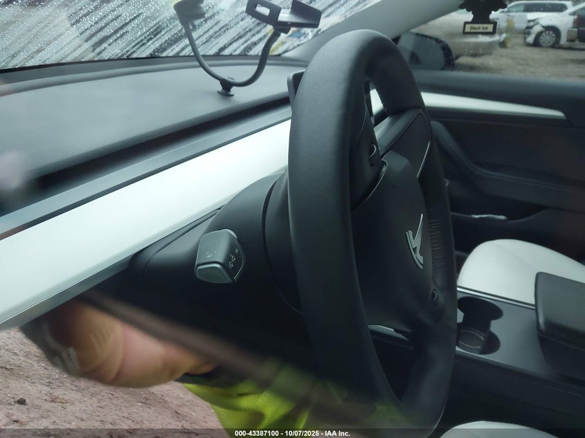 2021 Tesla Model 3 Performance Dual Motor All-Wheel Drive VIN: 5YJ3E1EC3MF037784 Lot: 43387100