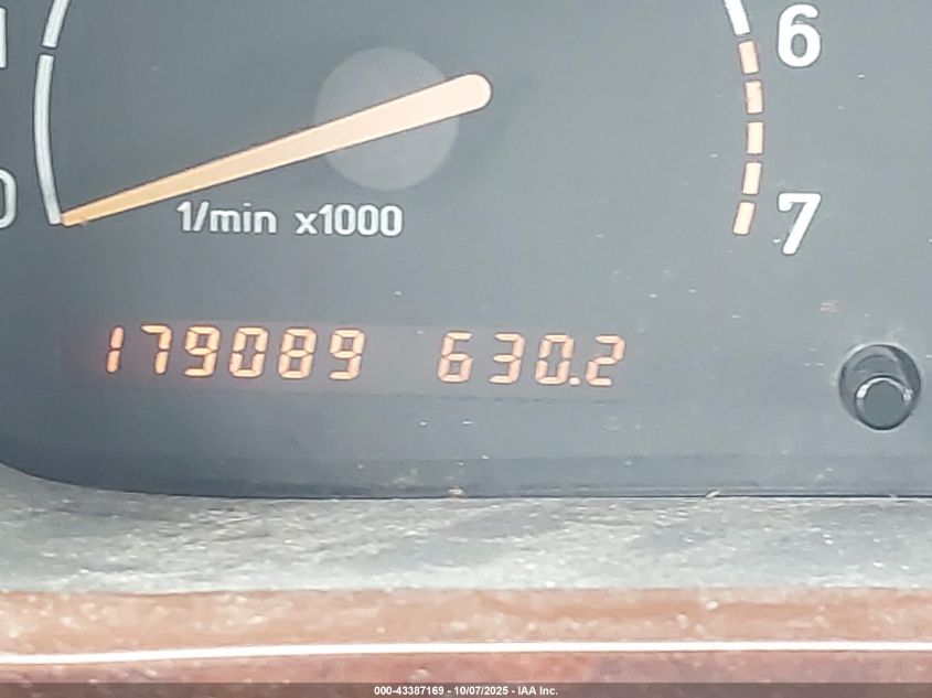 1999 Saab 9-5 VIN: YS3ED48E5X3003737 Lot: 43387169