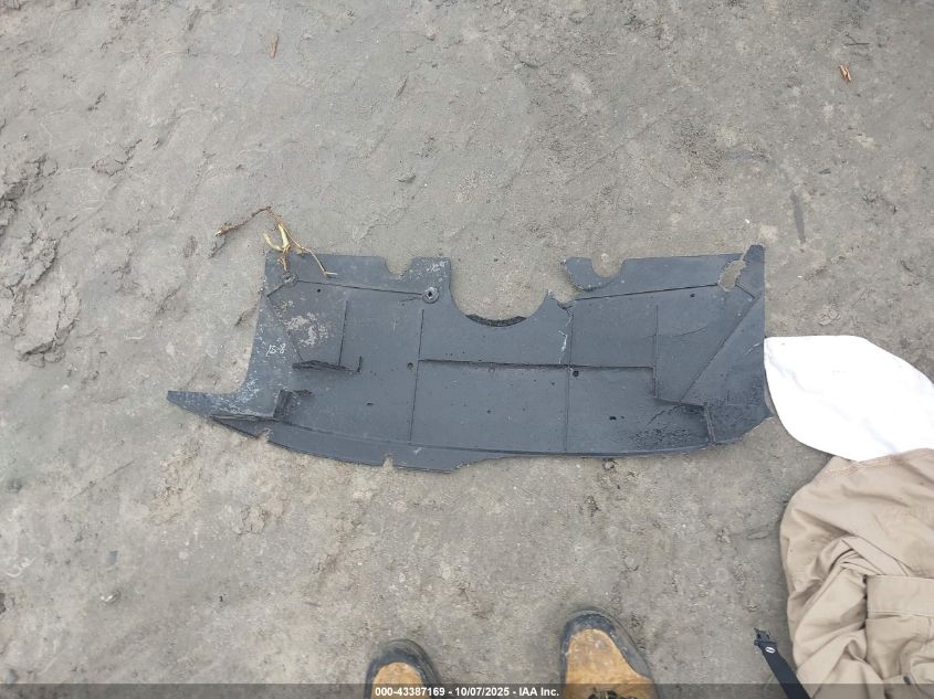 1999 Saab 9-5 VIN: YS3ED48E5X3003737 Lot: 43387169