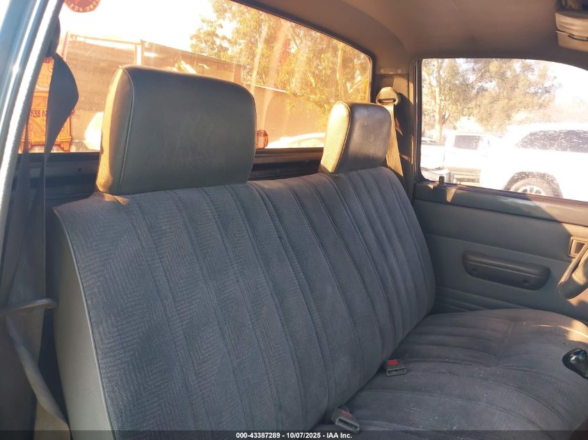 1991 Toyota Pickup 1/2 Ton Short Wheelbase VIN: JT4RN81A1M0063032 Lot: 43387289