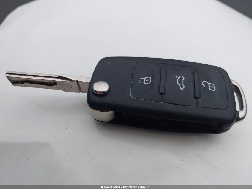 2014 Volkswagen Passat 1.8T Se VIN: 1VWBT7A37EC044260 Lot: 43387314