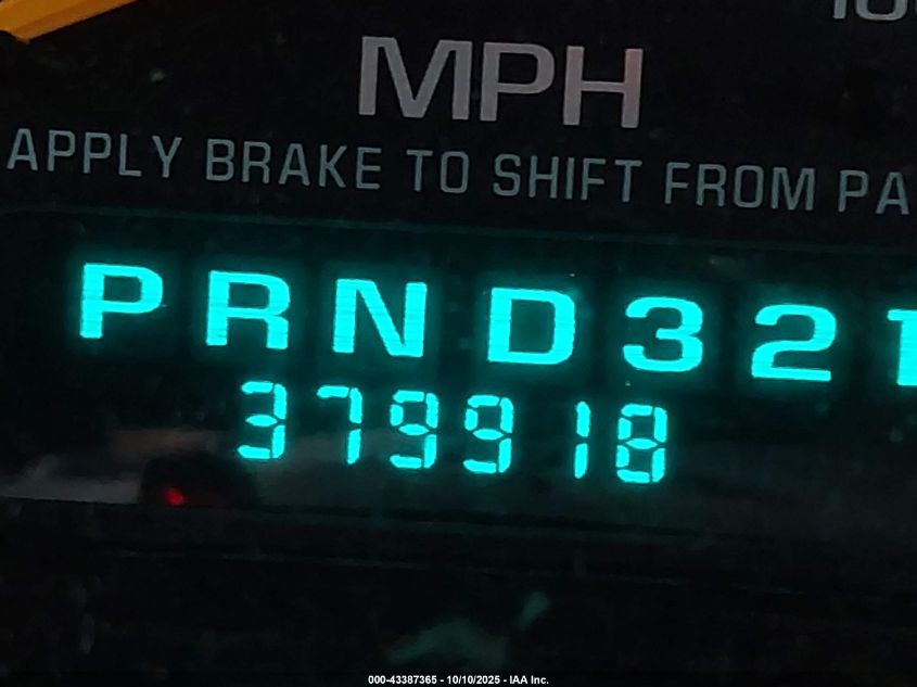 2000 Chevrolet Suburban 1500 Lt VIN: 3GNFK16T7YG185755 Lot: 43387365